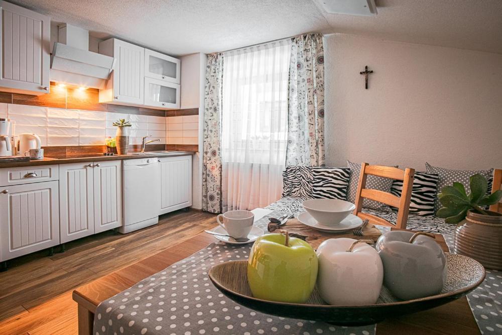 Renata Apartment *